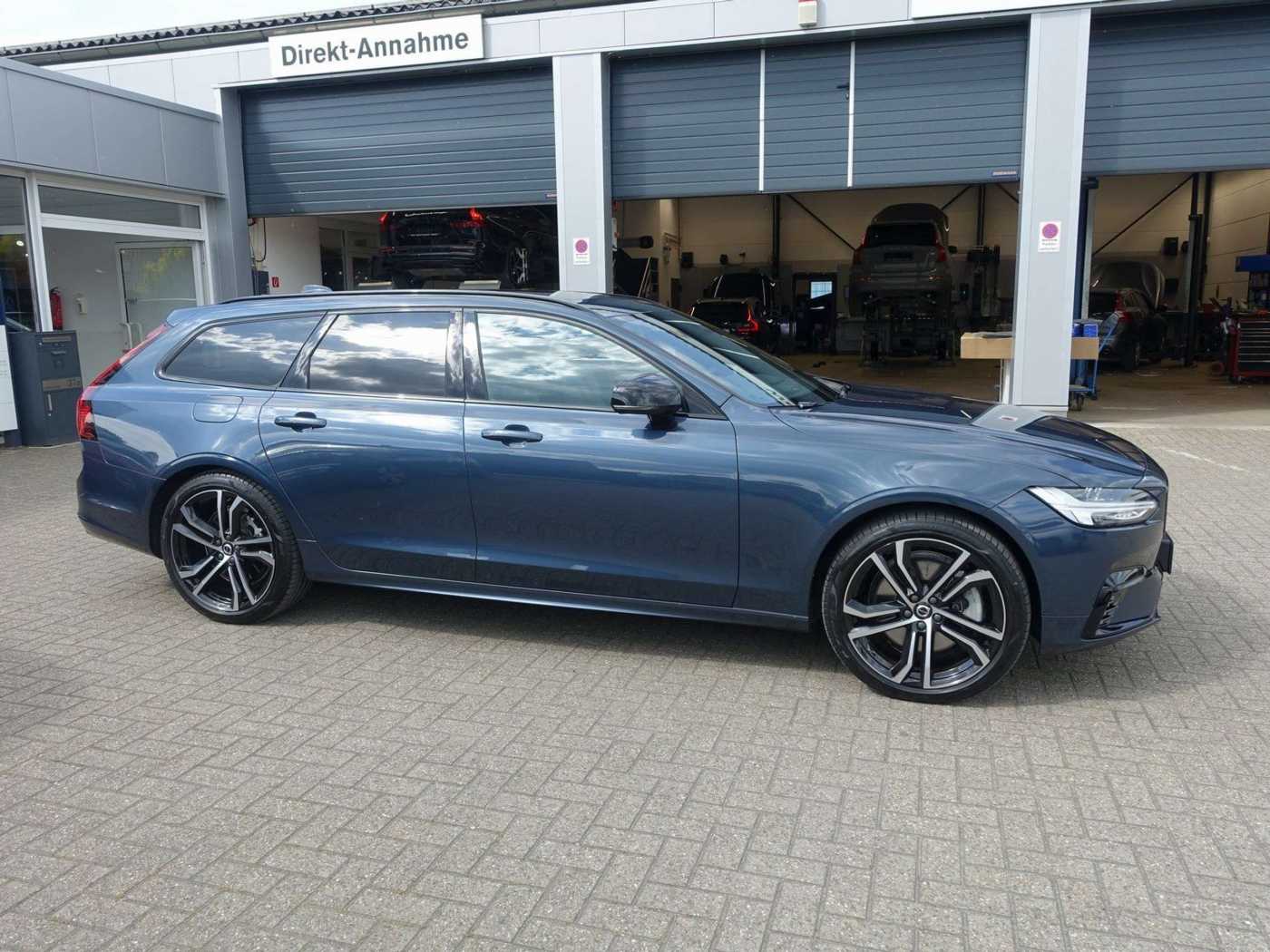 Volvo  T6 Recharge R-Design/AHK/H&K/Kamera/Pano