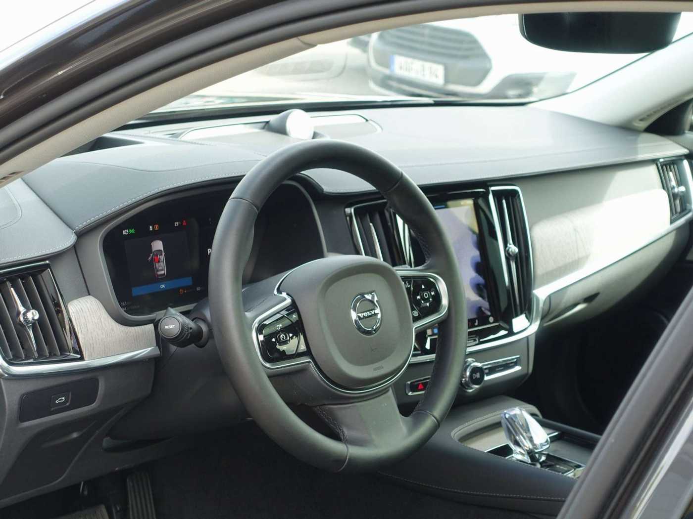 Volvo  Ultimate B5 AWD/Massage/B&W