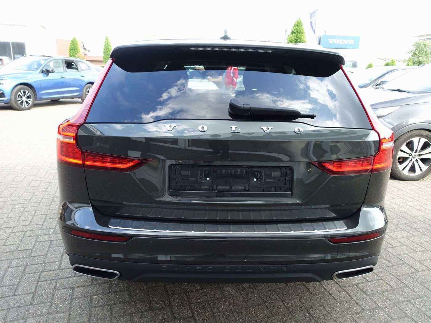 Volvo  B4 AWD Pro/AHK/Kamera/Memory