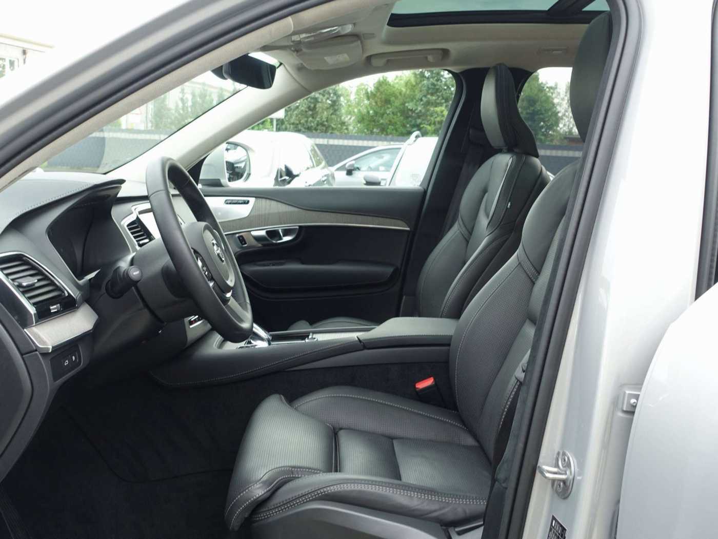 Volvo  Recharge Ultimate T8 AWD/Massage/FourC/B&W