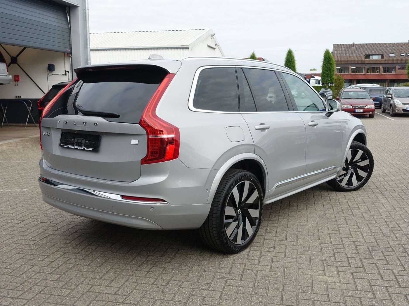 Volvo  Recharge Ultimate T8 AWD/Massage/FourC/B&W
