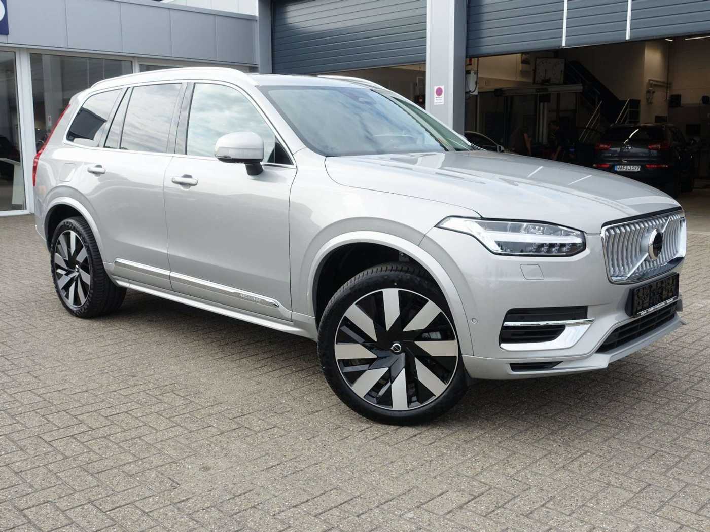Volvo  Recharge Ultimate T8 AWD/Massage/FourC/B&W