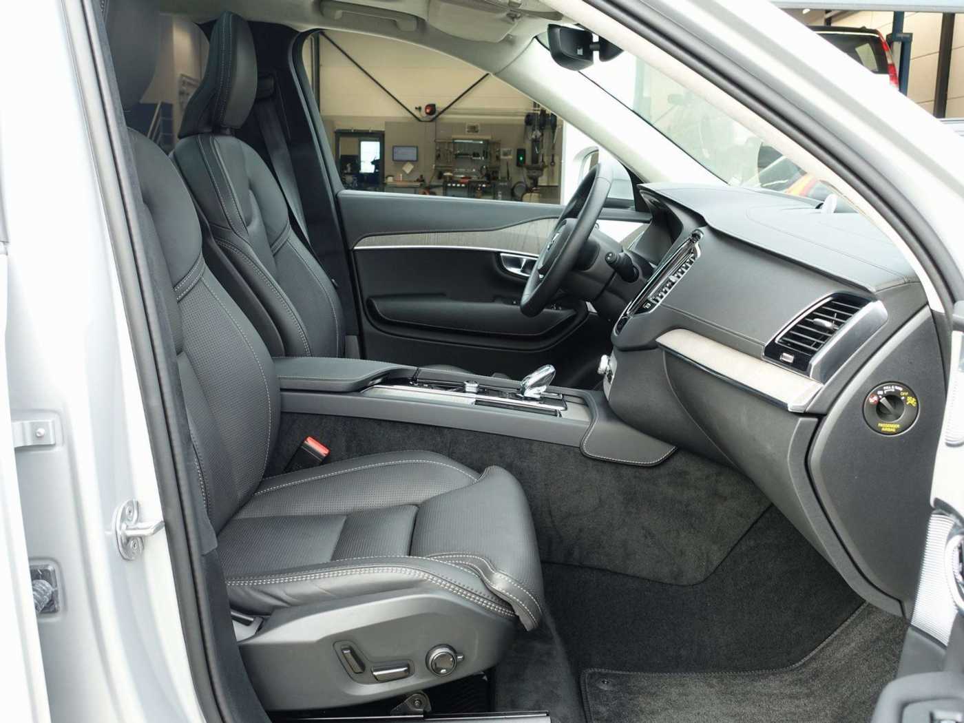 Volvo  Recharge Ultimate T8 AWD/Massage/FourC/B&W