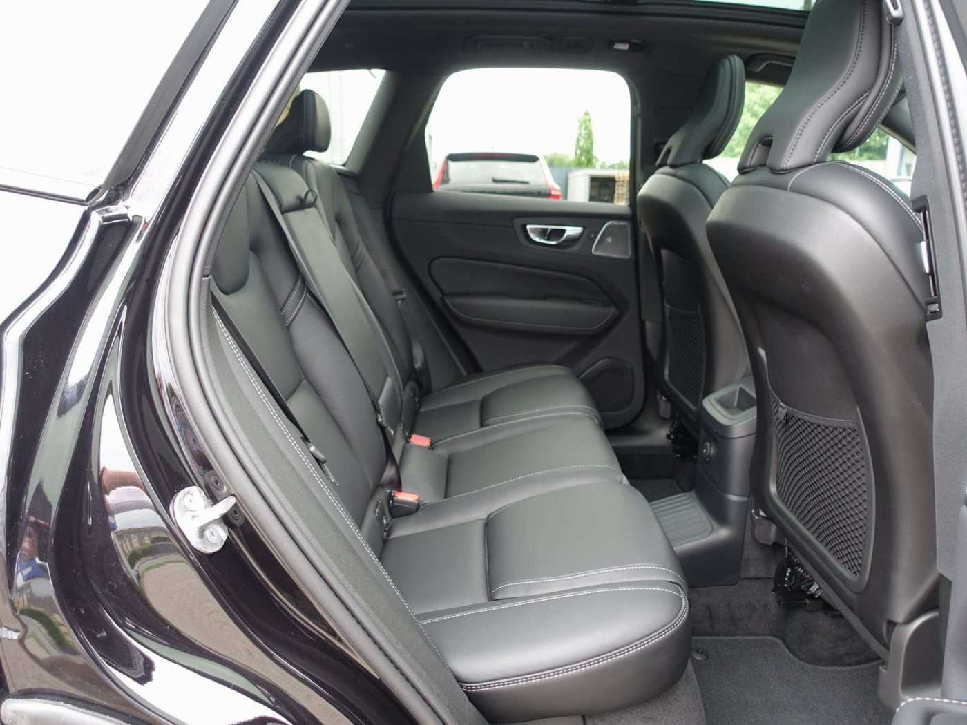 Volvo  Black Edition Ultra T8 AWD/360°Cam/Four-C
