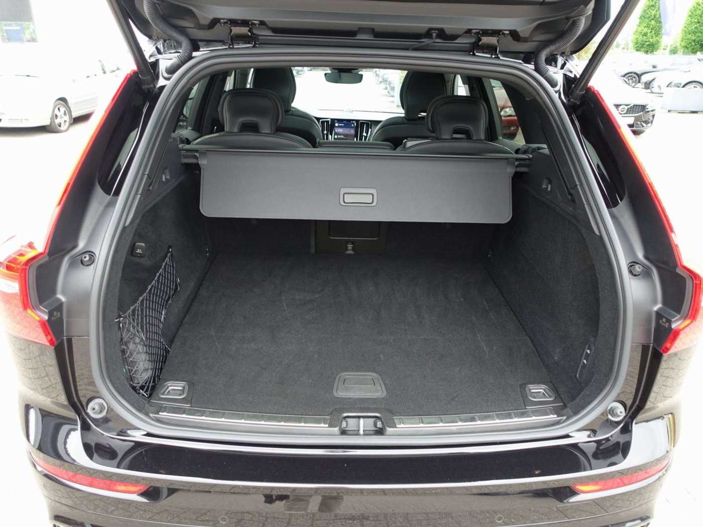Volvo  Black Edition Ultra T8 AWD/360°Cam/Four-C