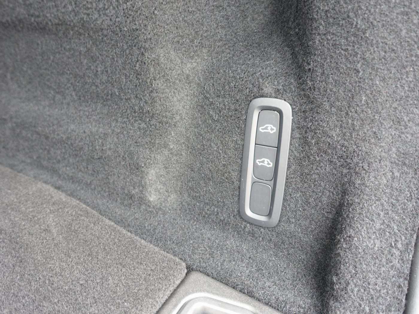 Volvo  Black Edition Ultra T8 AWD/360°Cam/Four-C