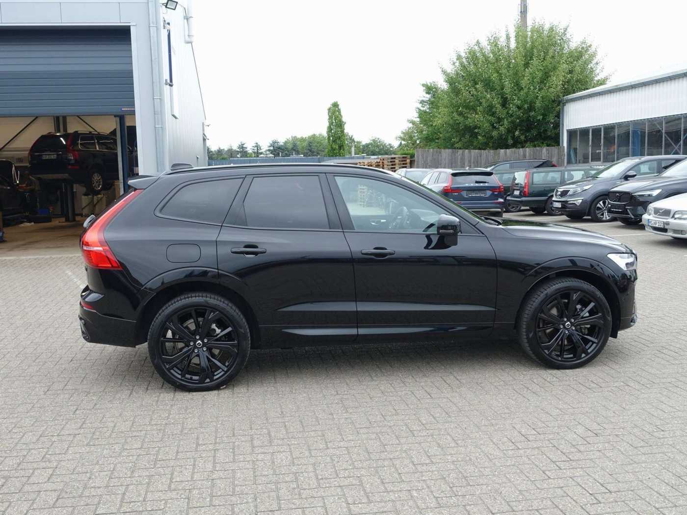Volvo  Black Edition Ultra T8 AWD/360°Cam/Four-C