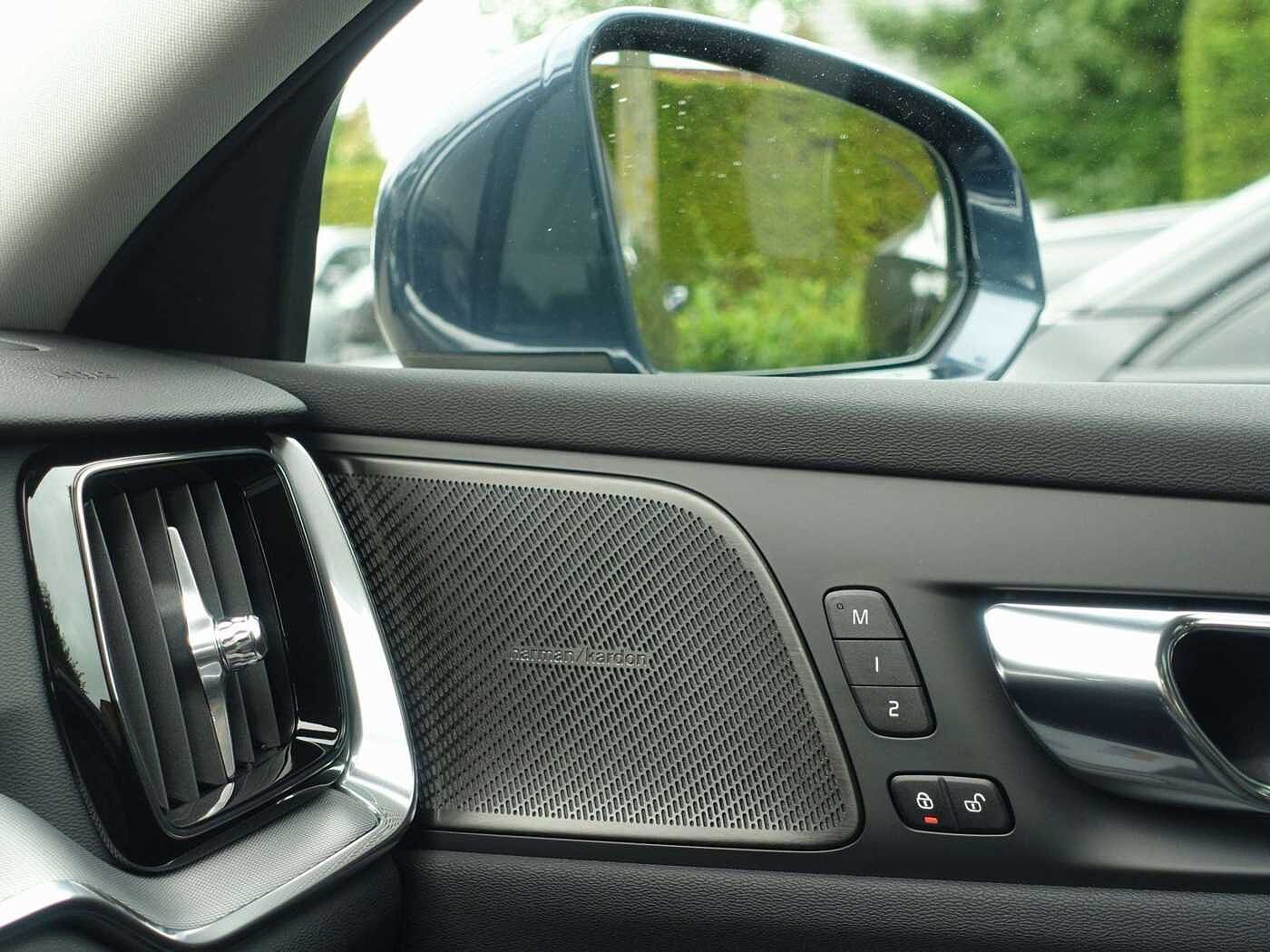 Volvo  Plus T6 AWD/H&K/AHK/BLIS/360°/Memory/Pano