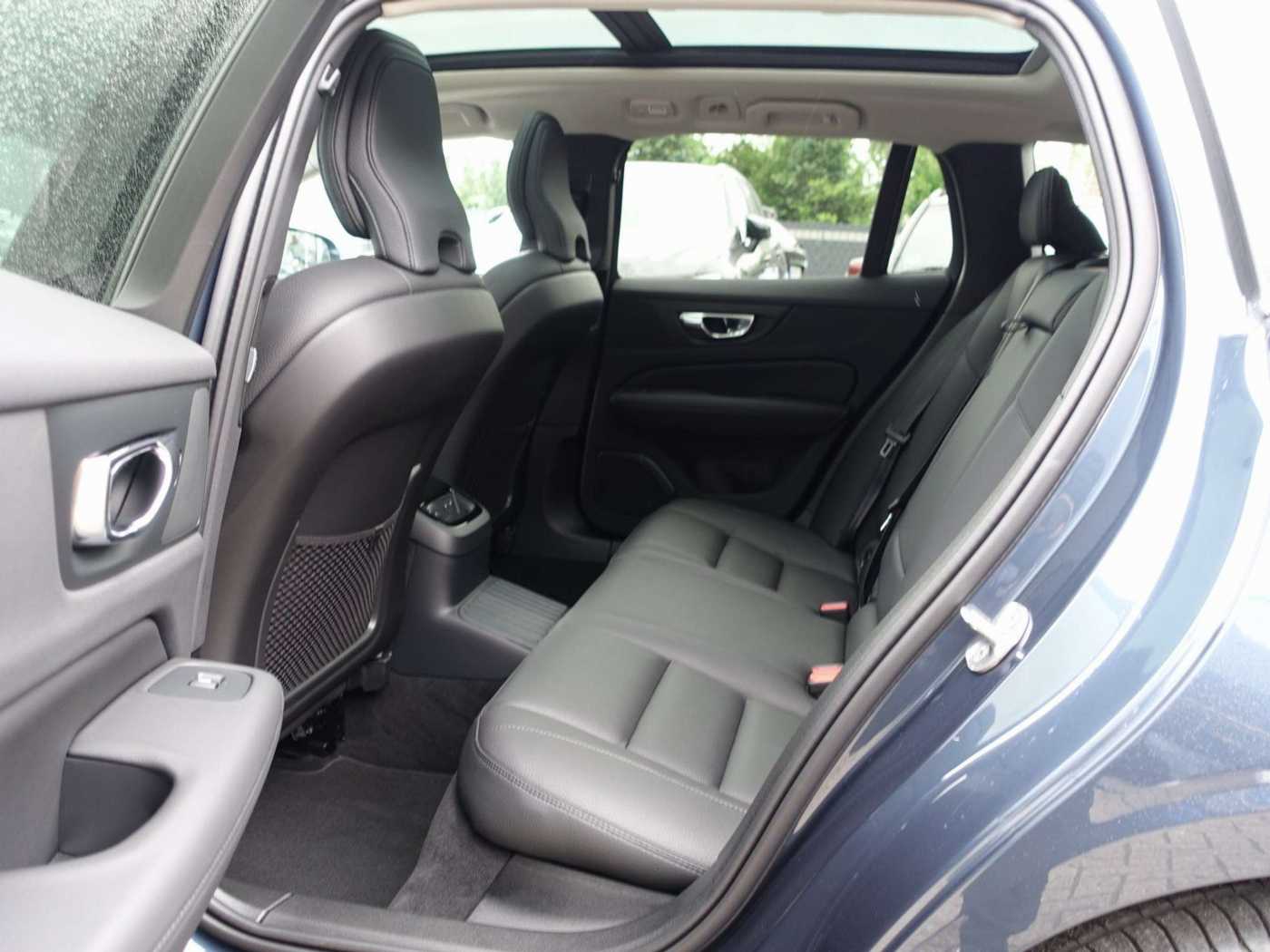 Volvo  Plus T6 AWD/H&K/AHK/BLIS/360°/Memory/Pano