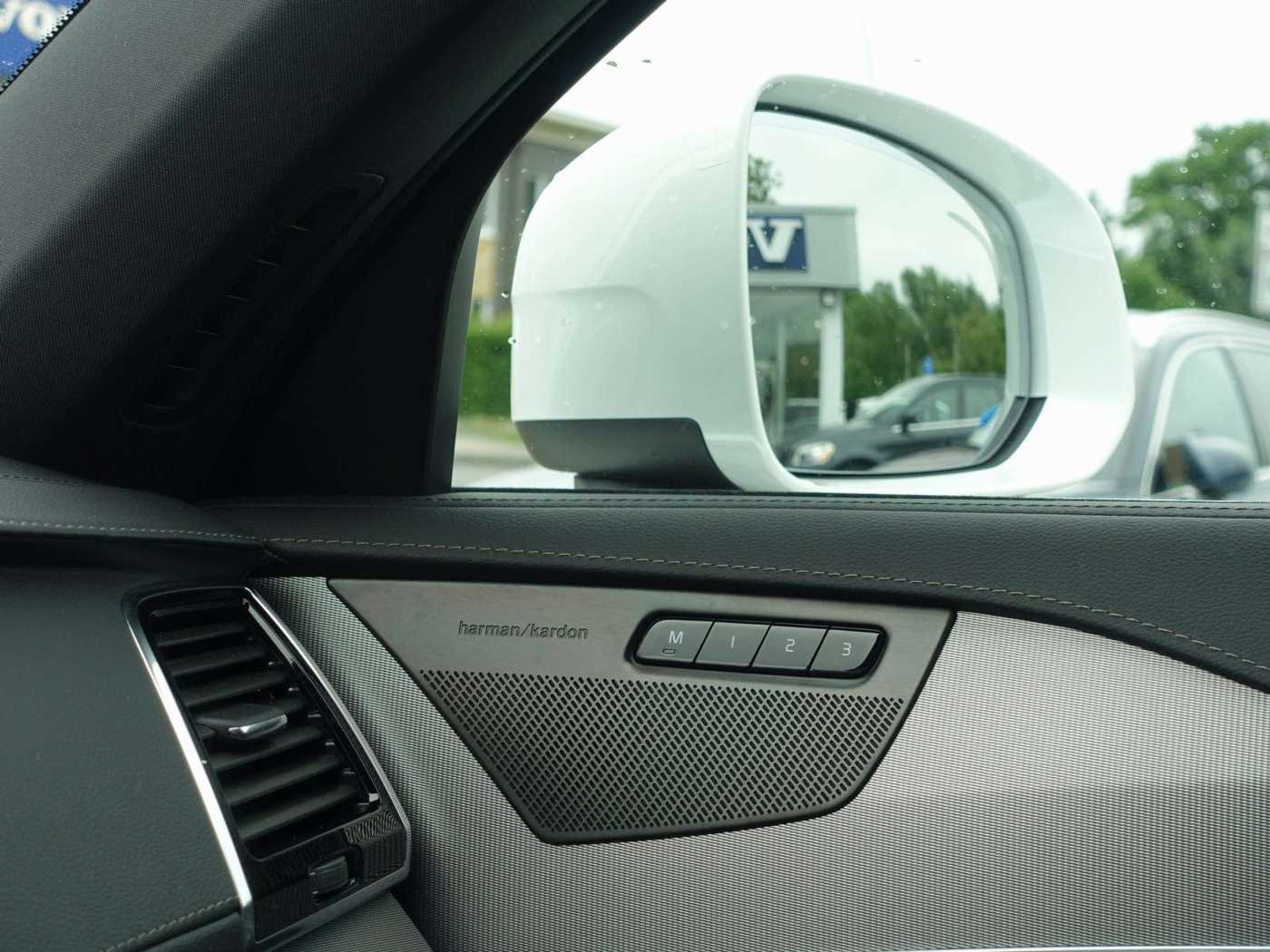 Volvo  Recharge Plus T8 AWD/360°/Pano/H&K/BLIS