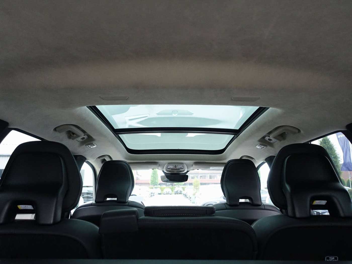 Volvo  Recharge Ultimate T8 AWD/Massage/B&W/Pano