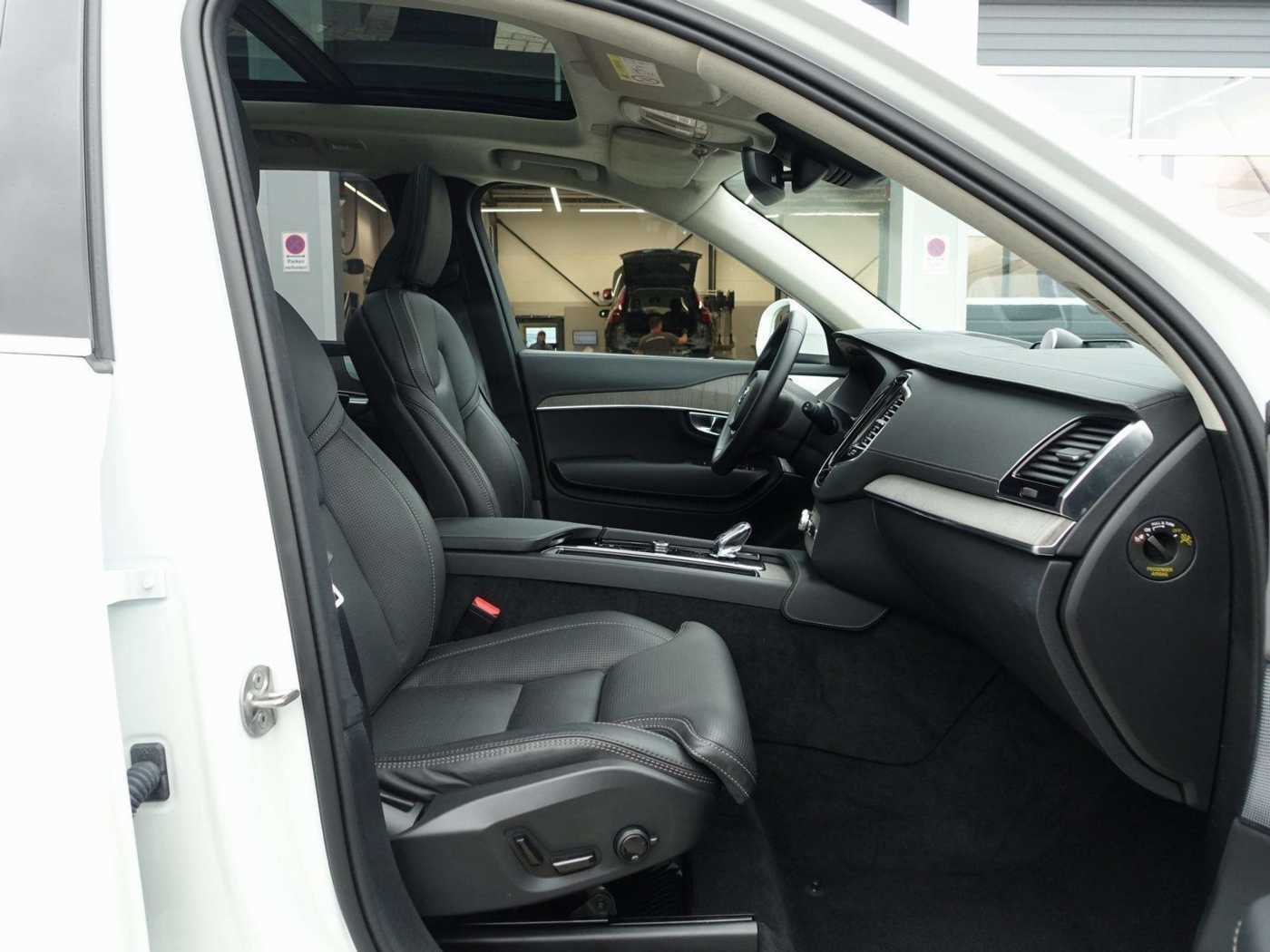 Volvo  Recharge Ultimate T8 AWD/Massage/B&W/Pano