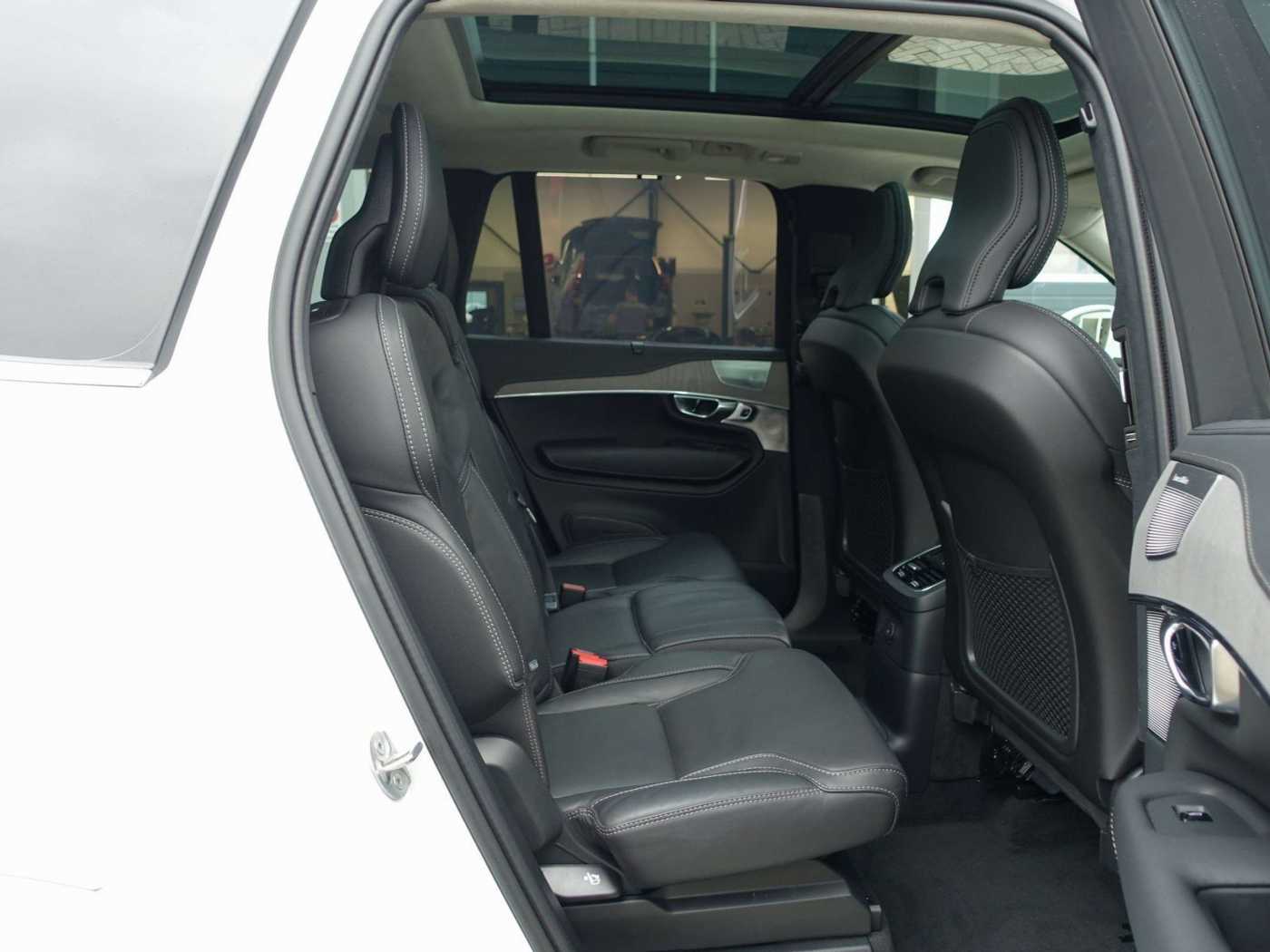 Volvo  Recharge Ultimate T8 AWD/Massage/B&W/Pano