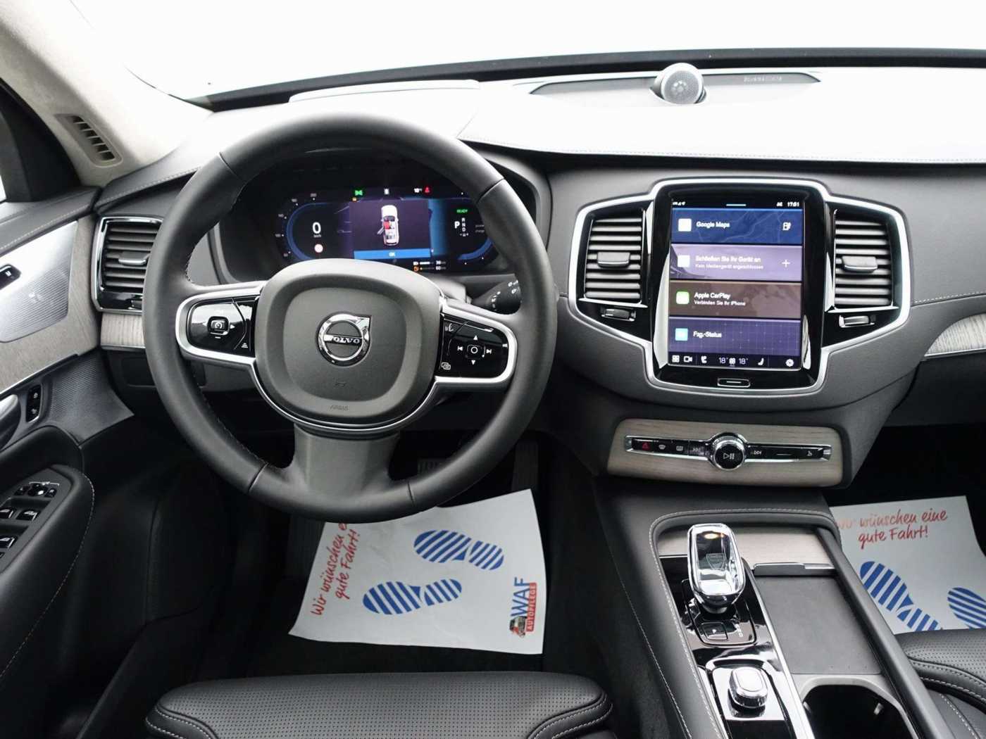 Volvo  Ultra Dark T8 AWD Plug-in Hybrid/B&W/Massag