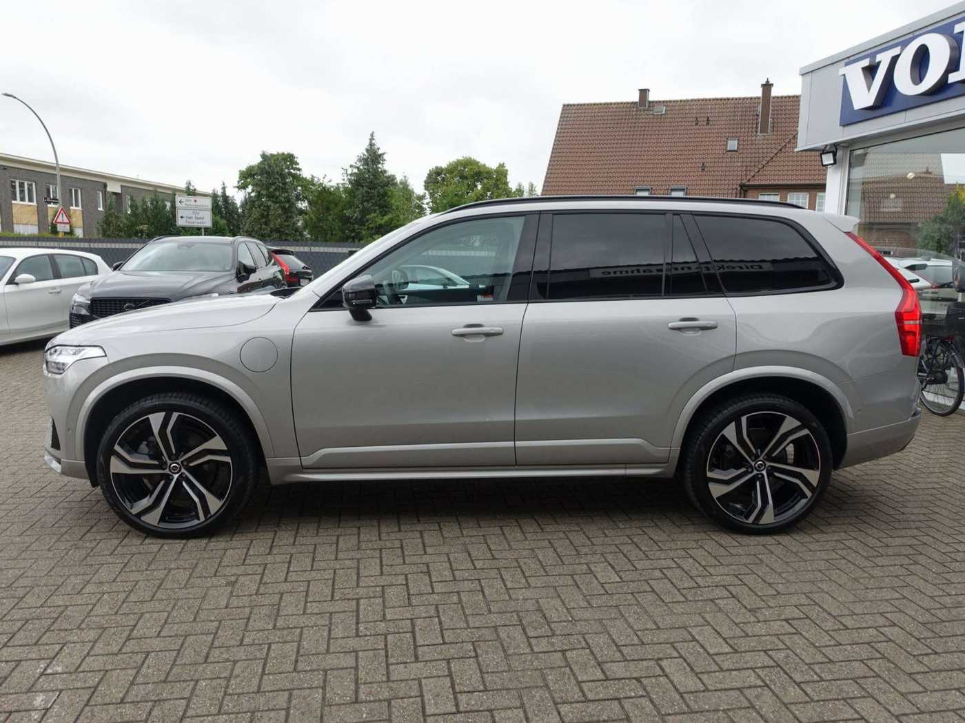 Volvo  Ultra Dark T8 AWD Plug-in Hybrid/B&W/Massag