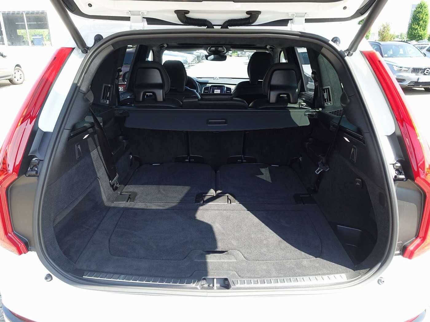 Volvo  Recharge Ultimate Dark T8 AWD 360°KAM/B&W