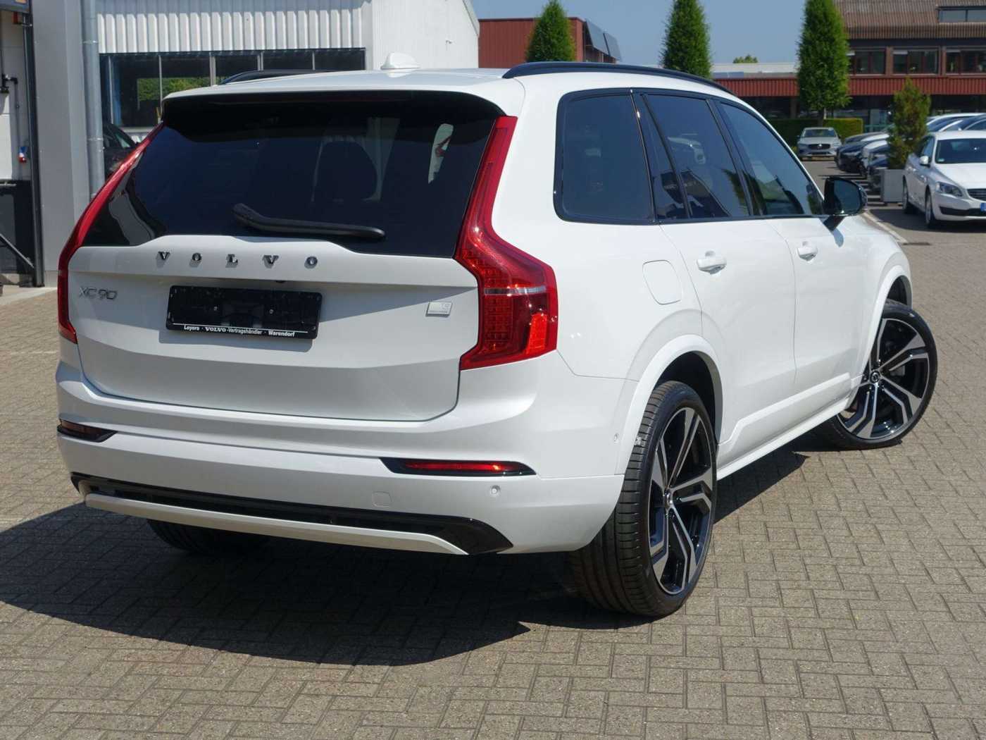 Volvo  Recharge Ultimate Dark T8 AWD 360°KAM/B&W