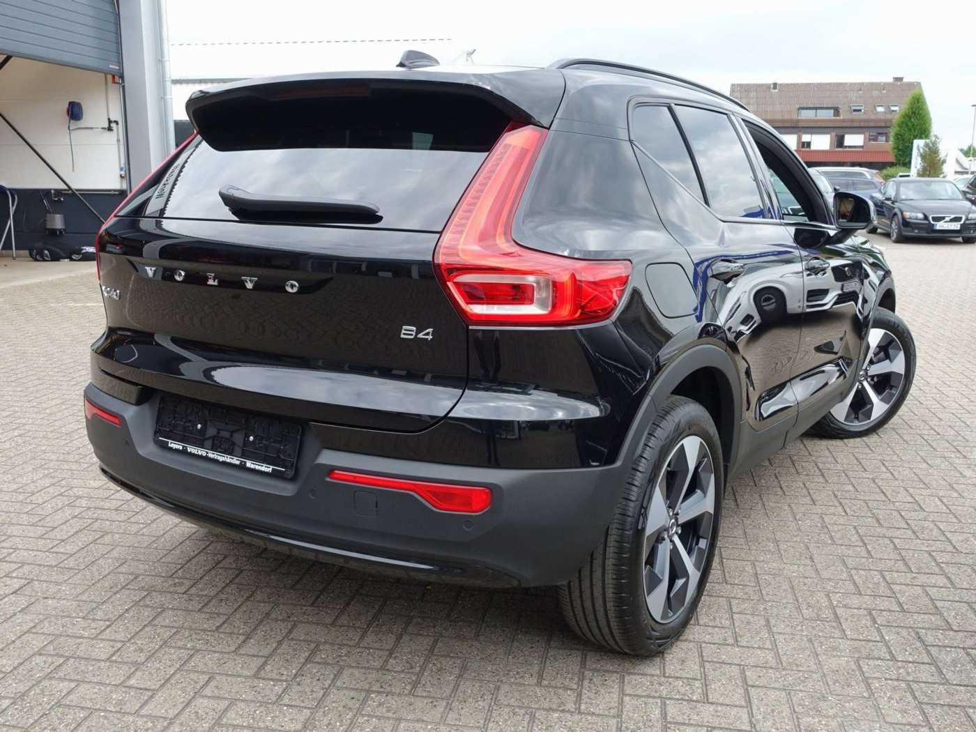 Volvo  Ultra B4 Mild-Hybrid/Dark/Kamera/H&K/BLIS