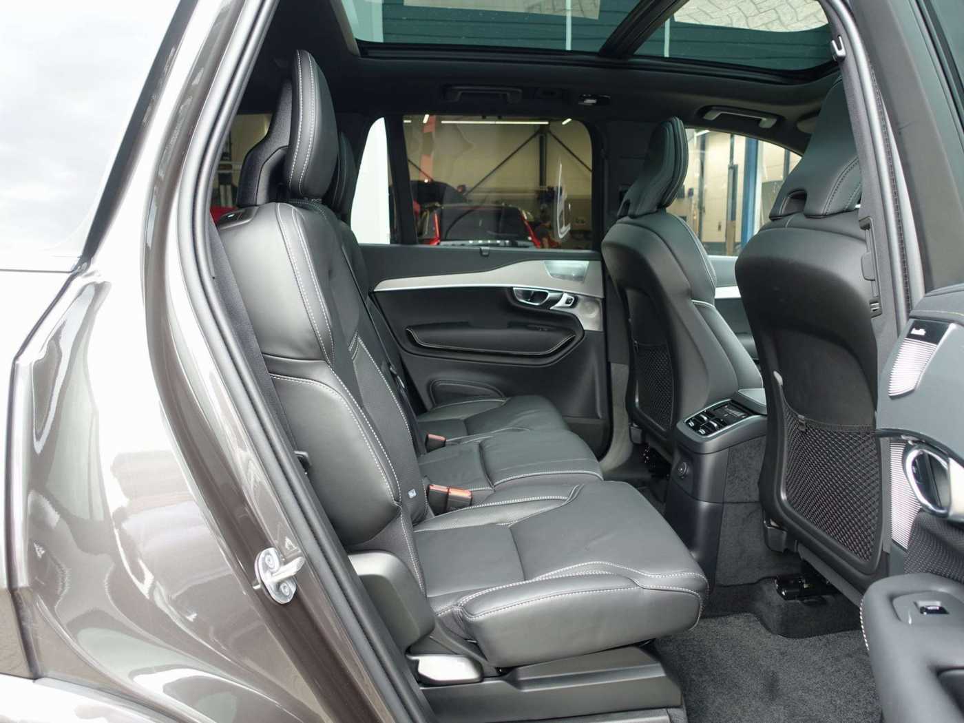 Volvo  T8 Bright AWD/HeadUP/Pano/FourC/AHK/360°/BLS