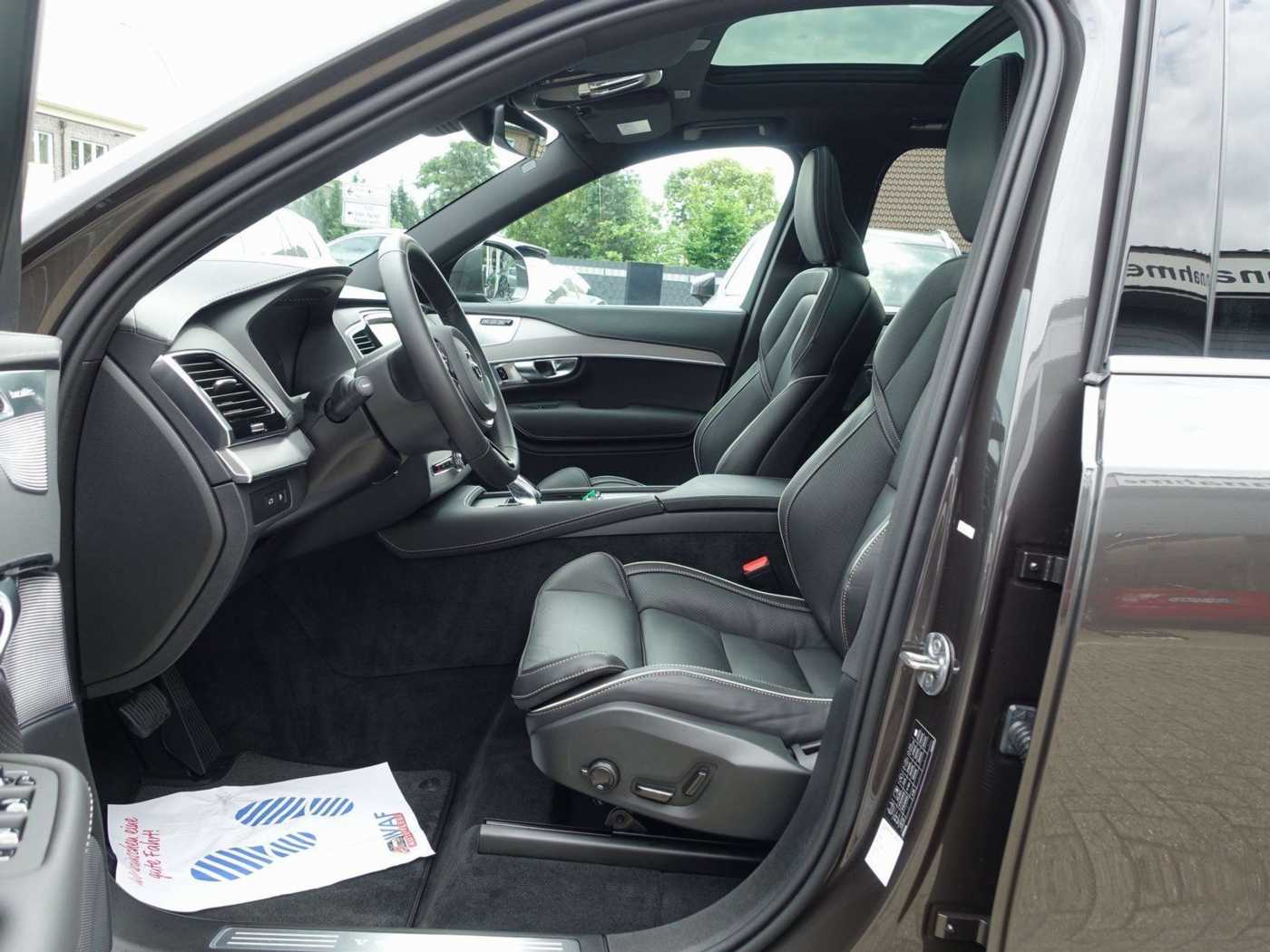 Volvo  T8 Bright AWD/HeadUP/Pano/FourC/AHK/360°/BLS