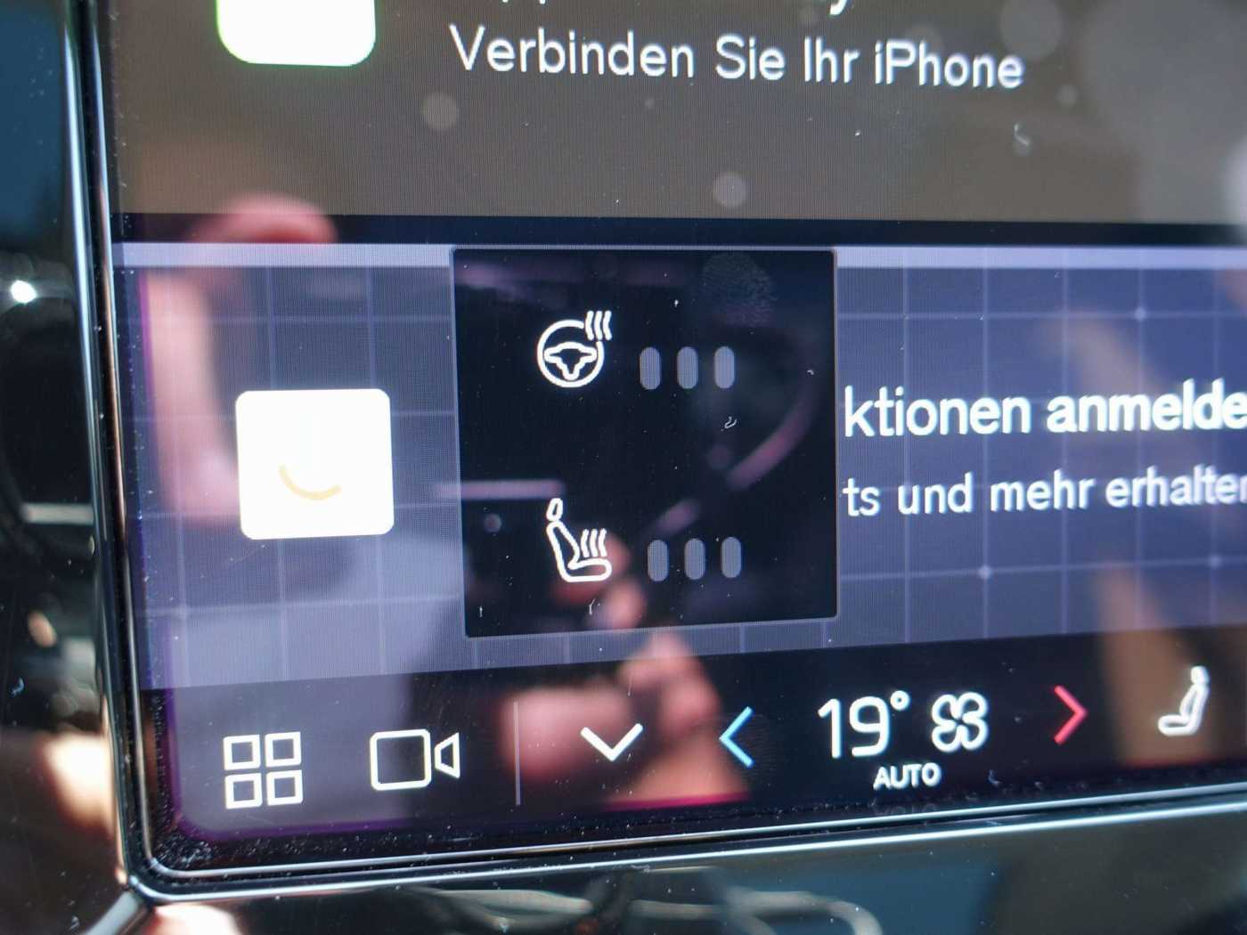 Volvo  Plus T6 AWD/Pano/H&K/360°/Head-UP/Memory