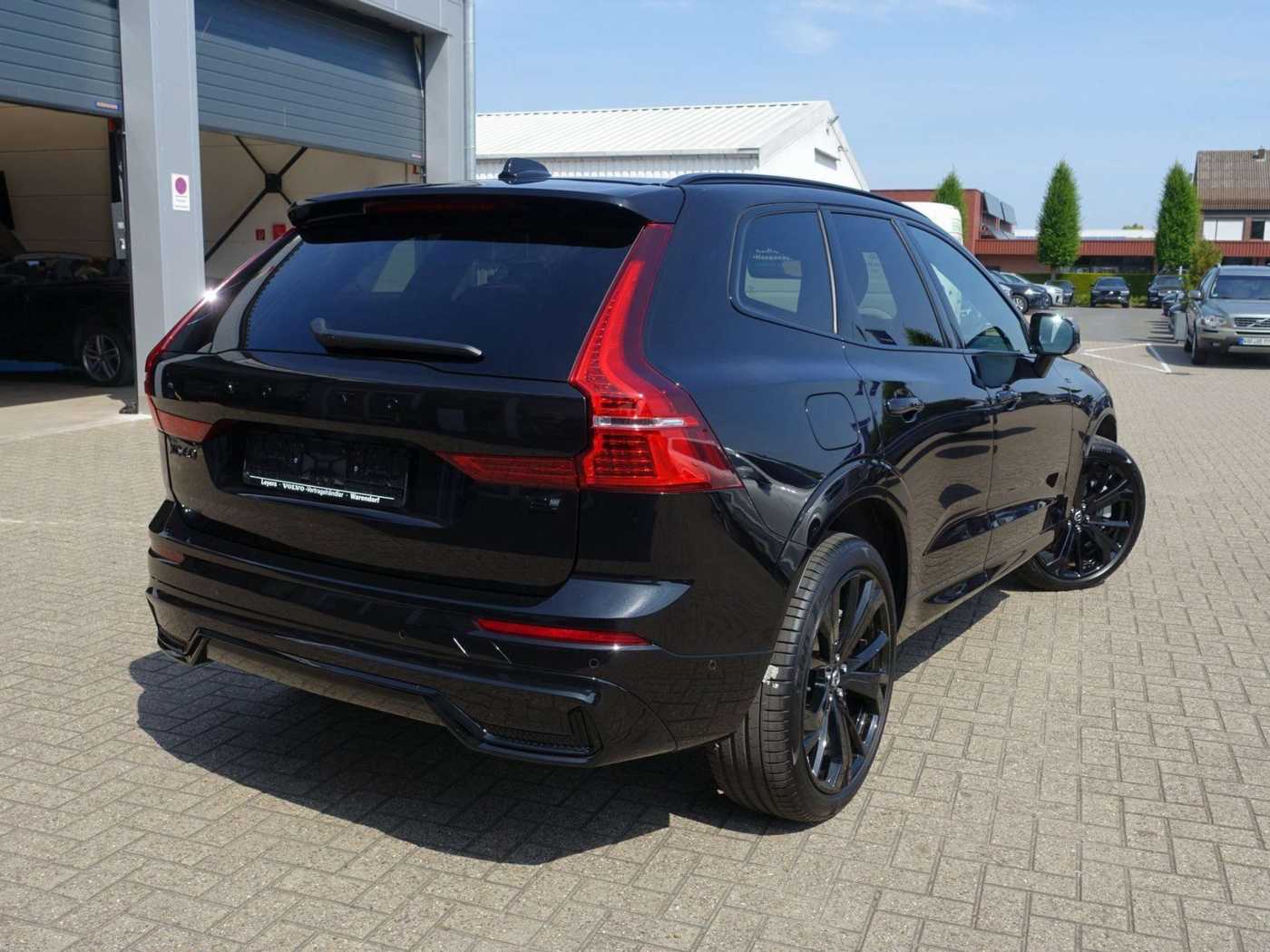 Volvo  Black Edition Plus T8 AWD/Pano/360°/H&K