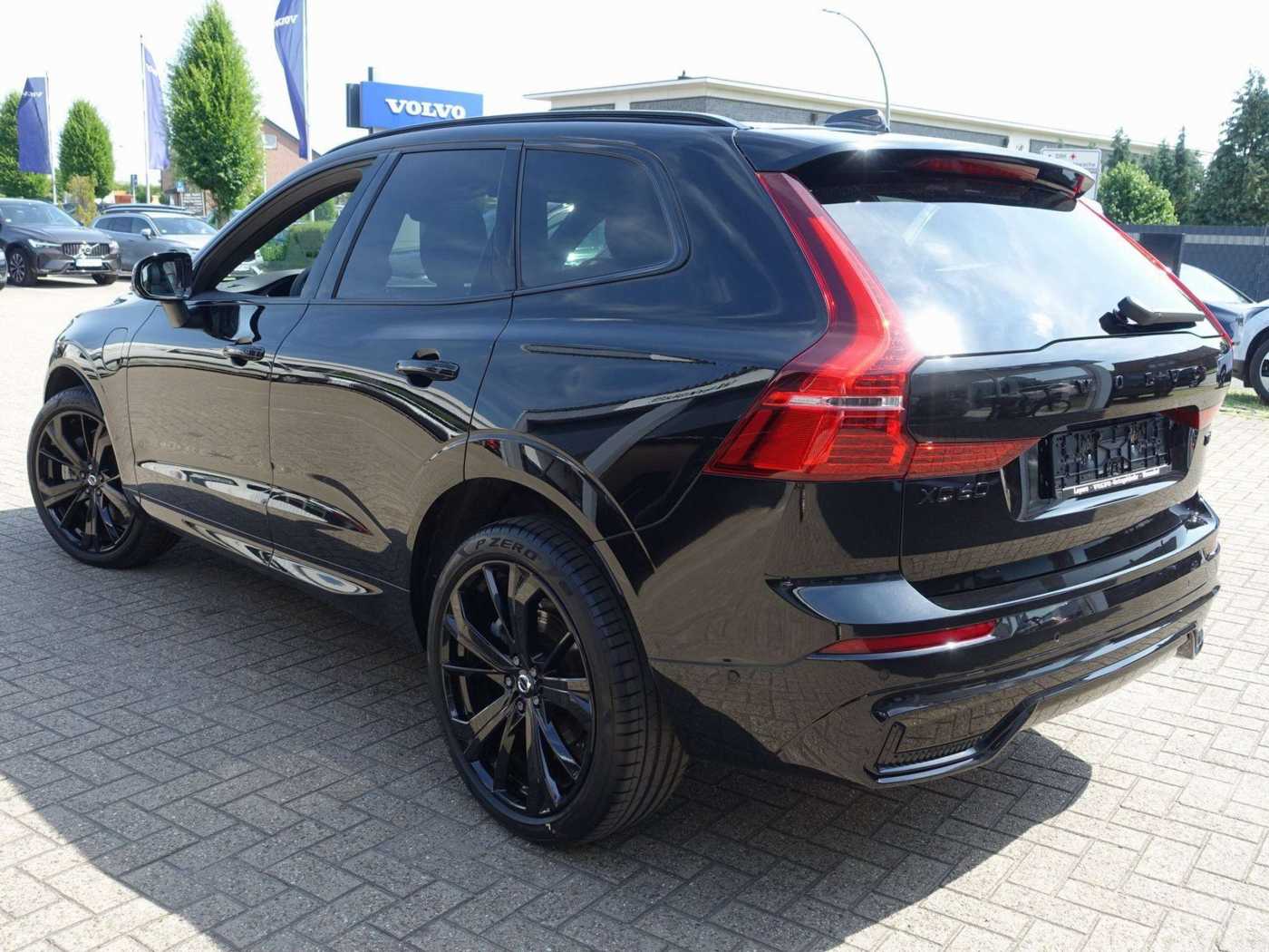 Volvo  Black Edition Plus T8 AWD/Pano/360°/H&K