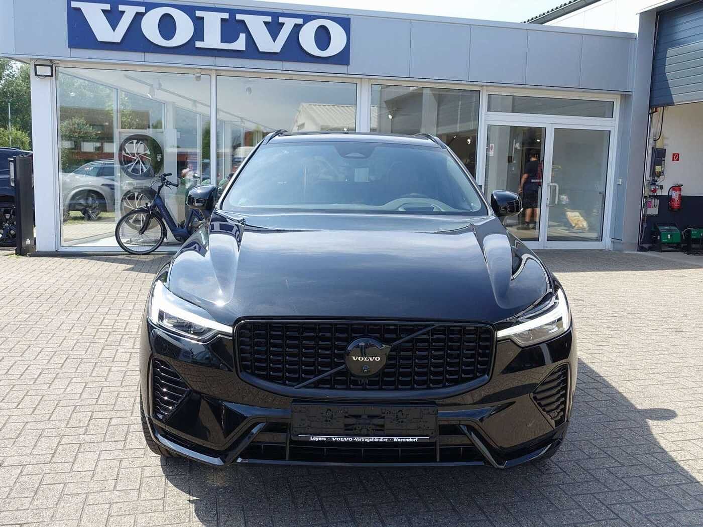 Volvo  Black Edition Plus T8 AWD/Pano/360°/H&K