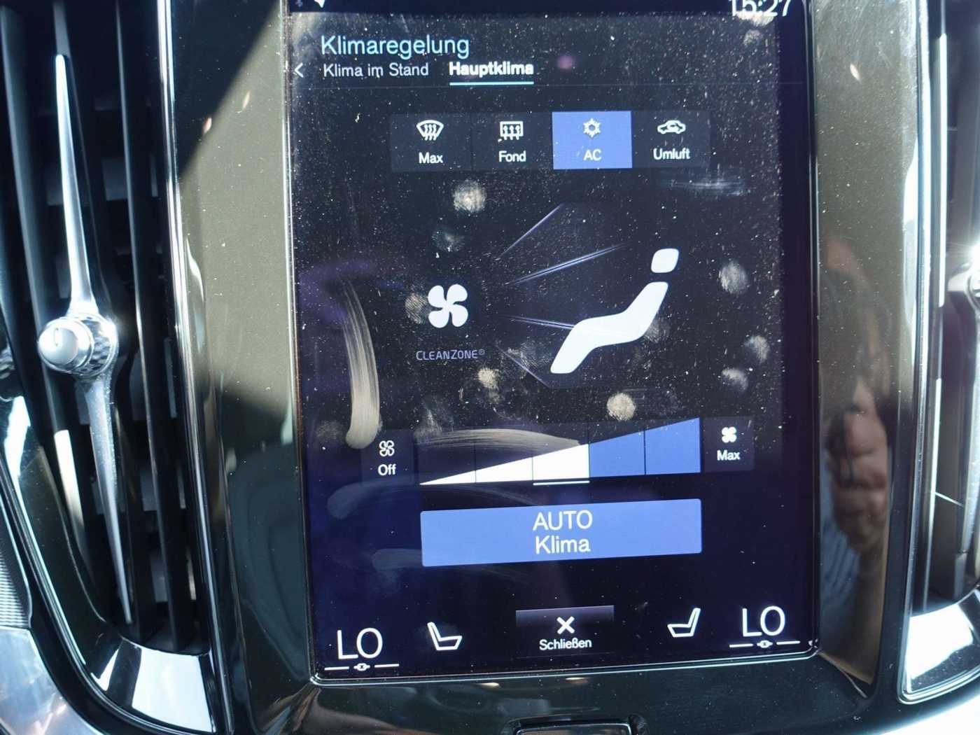 Volvo  B4 R-Design/Carplay/Kamera/Memory/H&K/BLIS