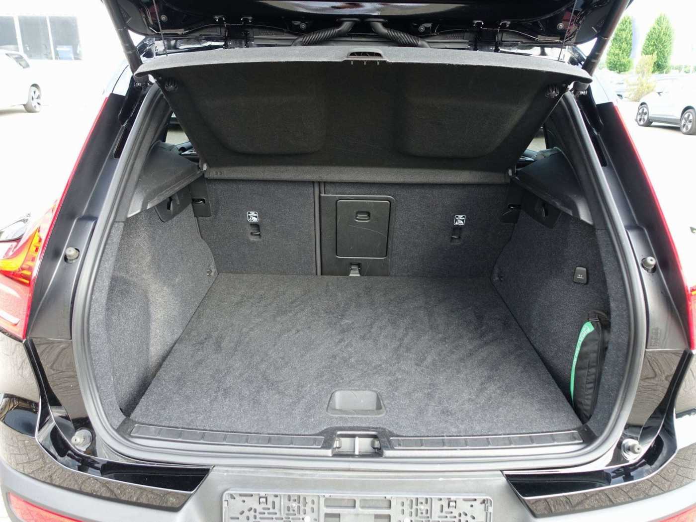 Volvo  Recharge T4 Recharge Plus Dark/Kamera/H&K