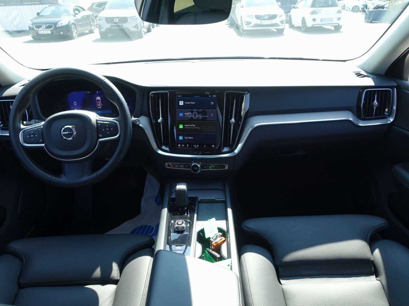 Volvo  Core B4/StndHz/Memory/AHK/Kamera/Carplay