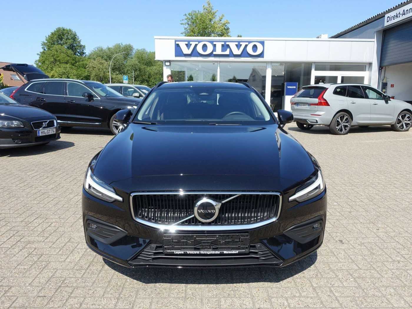 Volvo  Core B4/StndHz/Memory/AHK/Kamera/Carplay