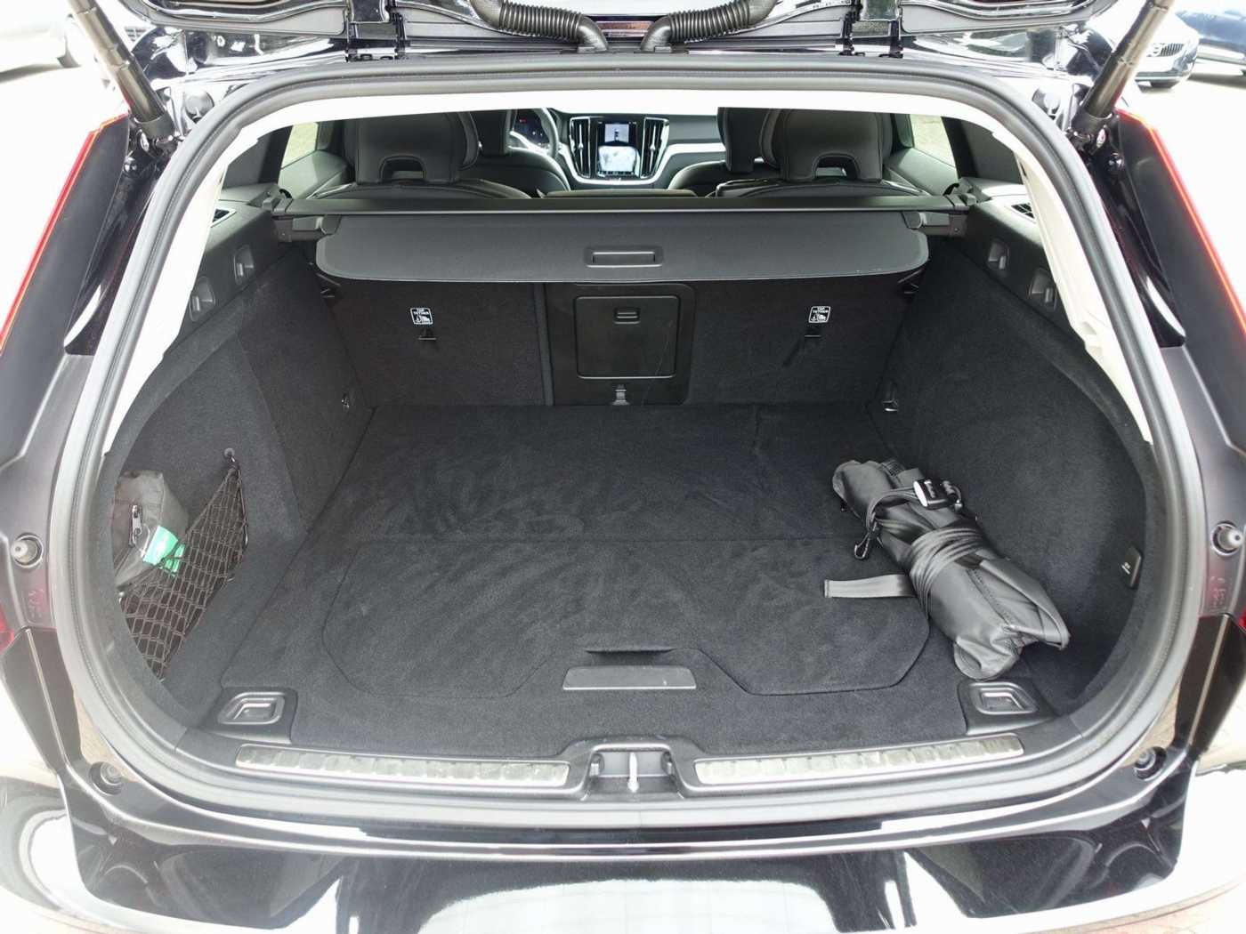 Volvo  CC Diesel Cross Country Plus/360°Cam/Standhz.