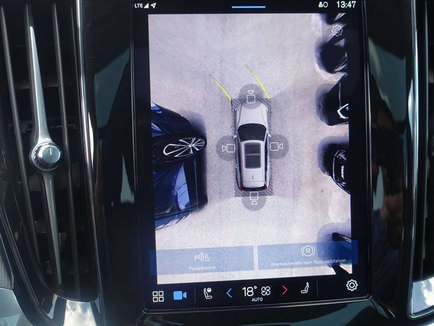 Volvo  T6 Ultra Dark AWD Pano/AHK/HUD/360°Cam