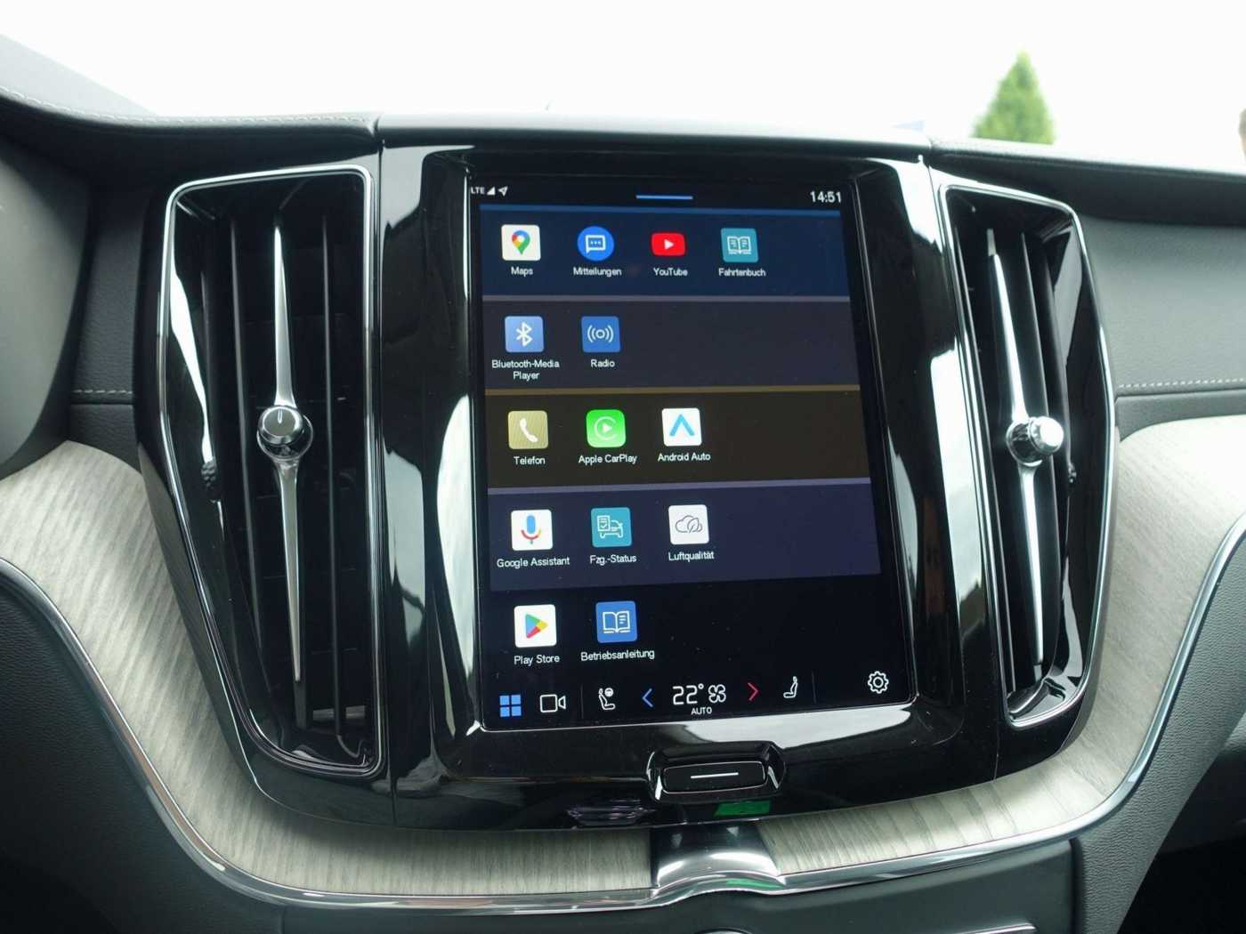 Volvo  Ultra Dark T6 AWD Plug-in Hybrid HUD/B&W