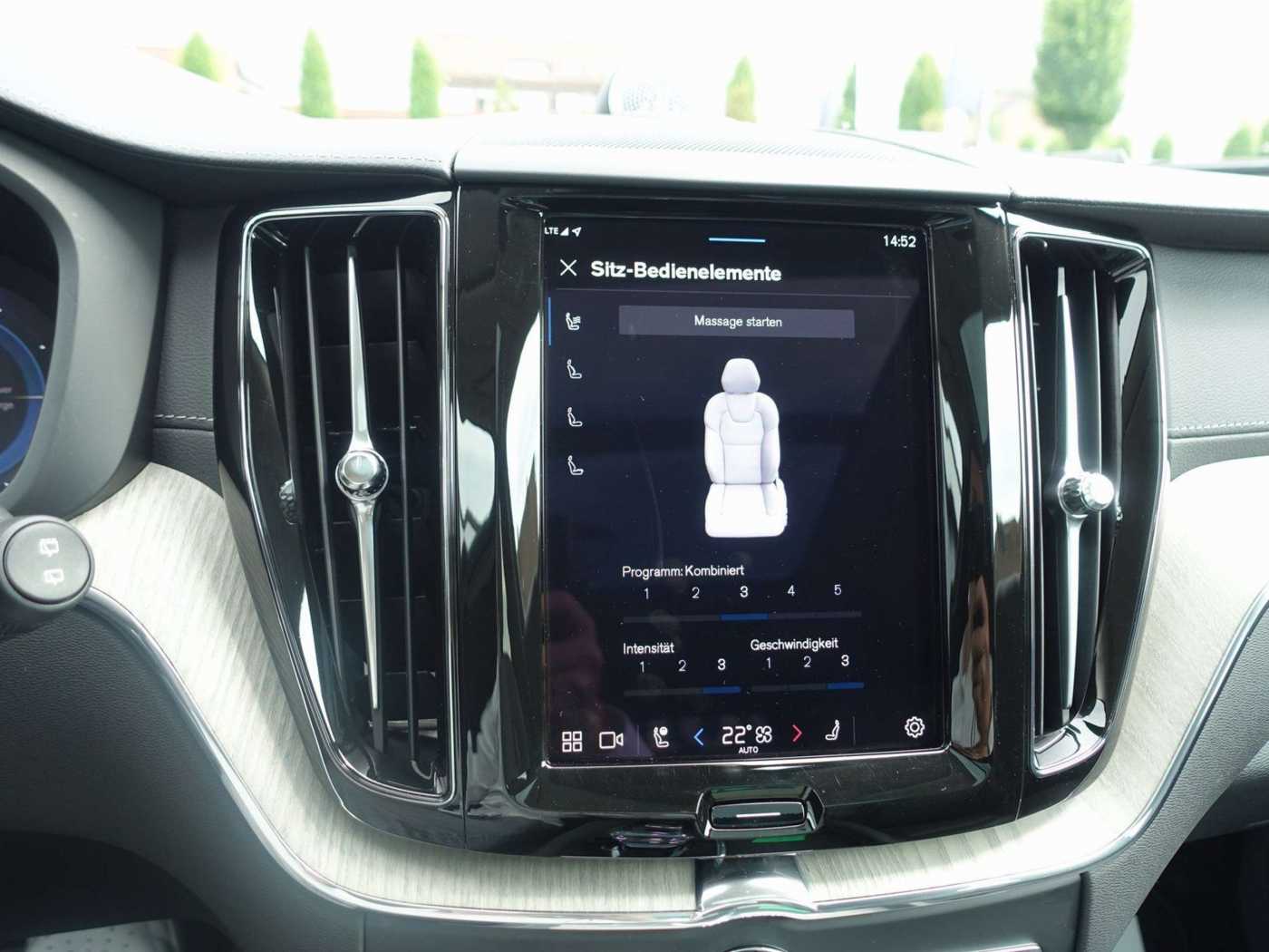 Volvo  Ultra Dark T6 AWD Plug-in Hybrid HUD/B&W