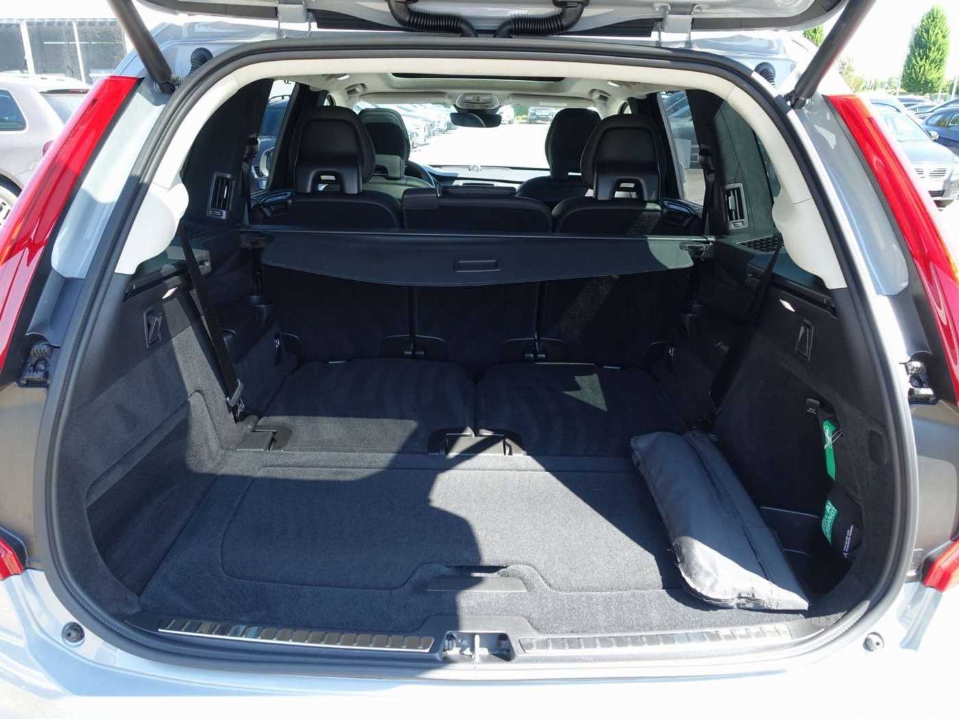 Volvo  Recharge Ultimate Bright T8 AWD PANO/B&W