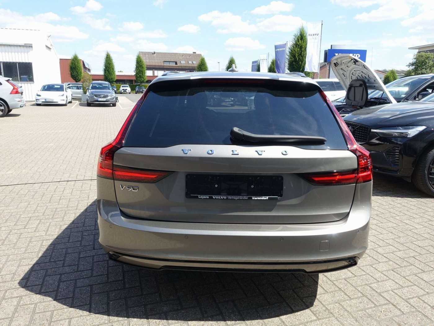 Volvo  T6 AWD Recharge R-Design/Kamera/AHK/H&K/BLS