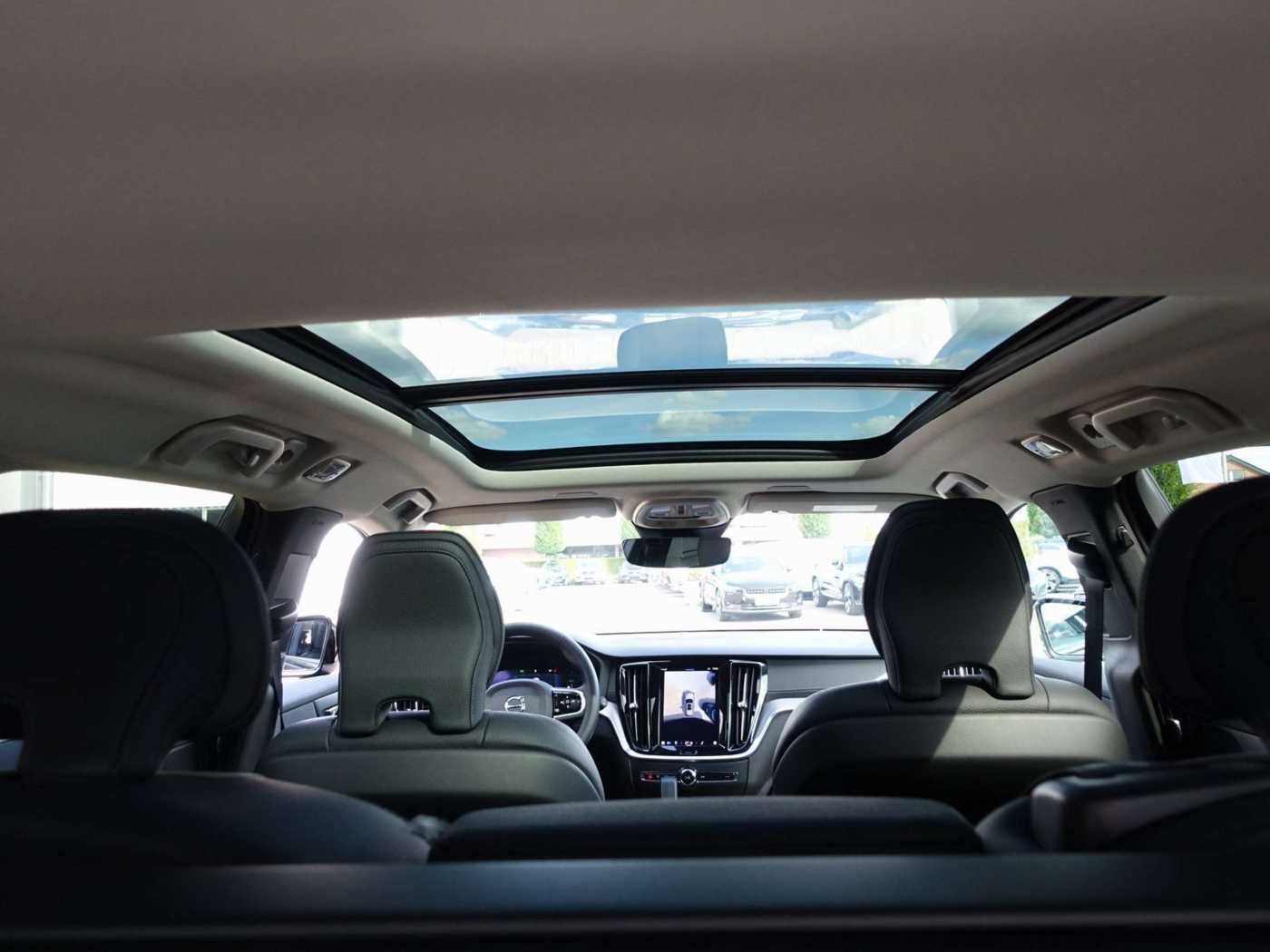 Volvo  Ultra T6 AWD Dark/AHK/Pano/H&K/BLIS/