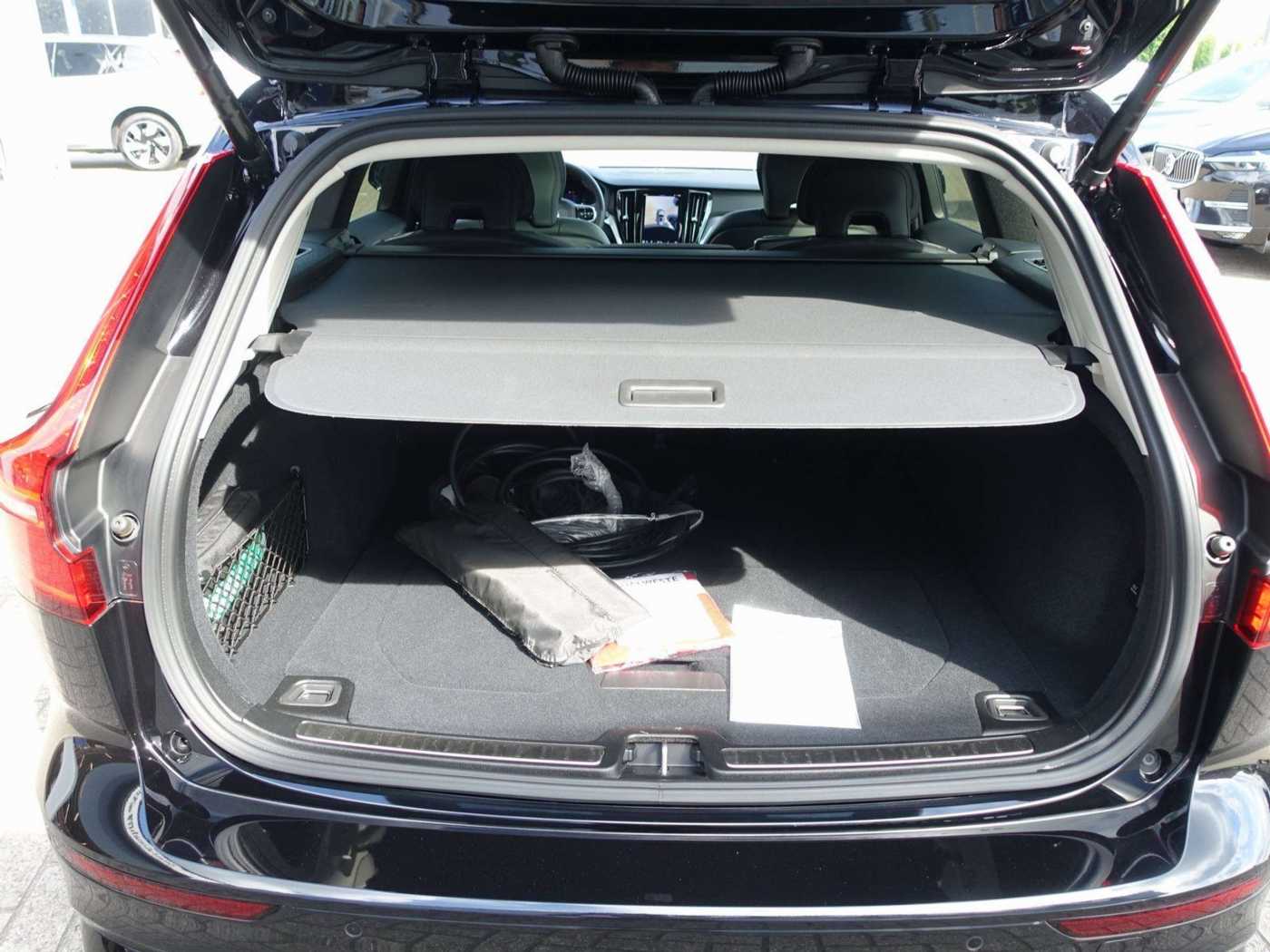 Volvo  Ultra T6 AWD Dark/AHK/Pano/H&K/BLIS/