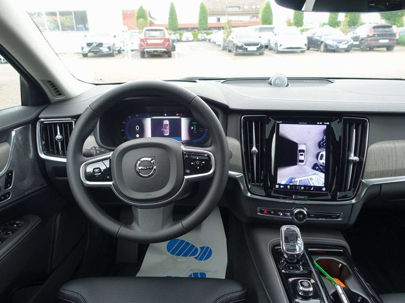 Volvo  Recharge Ultimate T8 AWD/B&W/HeadUP/Massage
