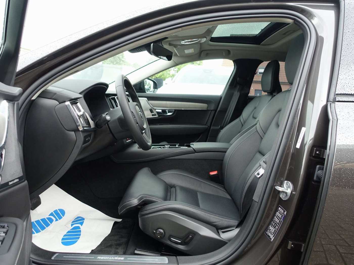 Volvo  Recharge Ultimate T8 AWD/B&W/HeadUP/Massage