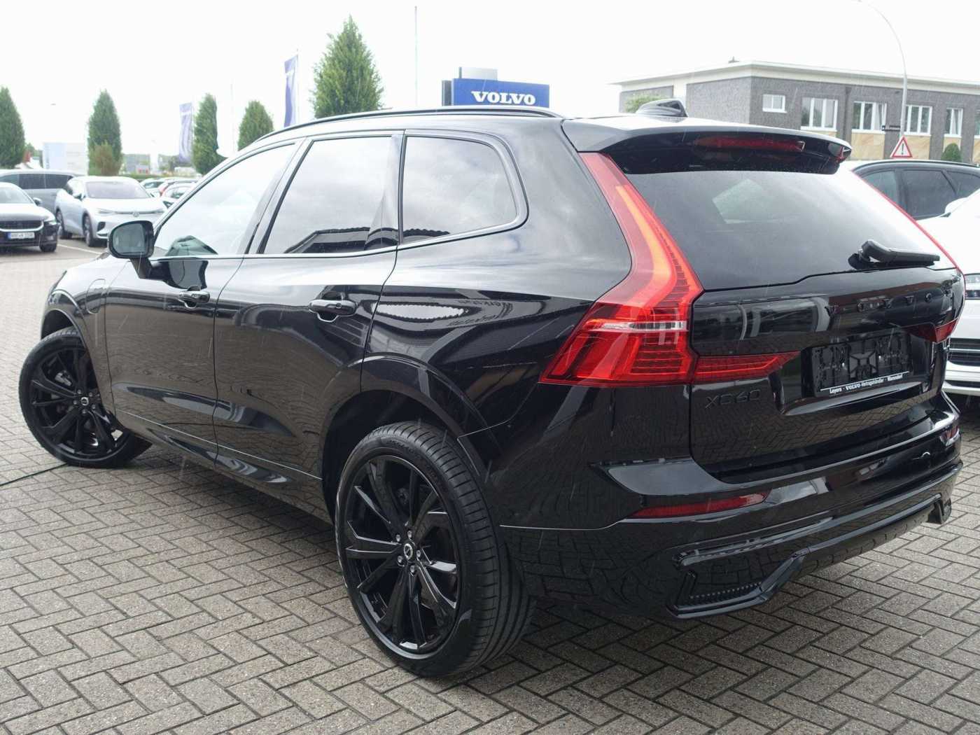Volvo  Black Edition Ultra T6 AWD/B&W/HeadUP/FourC