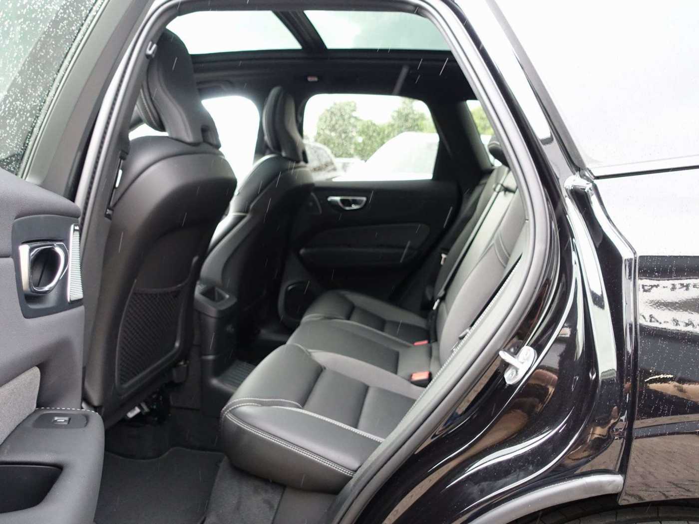 Volvo  Black Edition Ultra T6 AWD/B&W/HeadUP/FourC