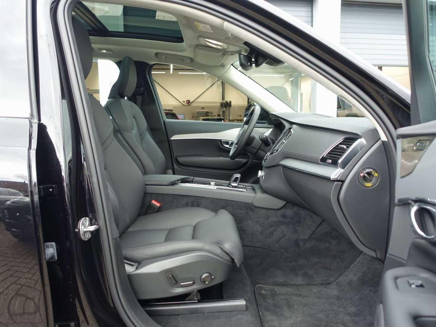 Volvo  Ultra T8 AWD/Pano/Memory/H&K/Kamera/HeadUP