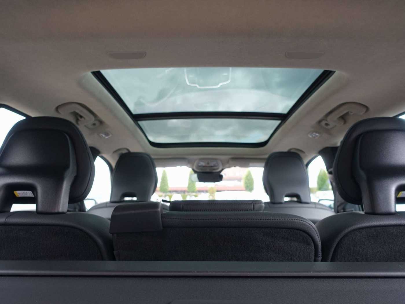 Volvo  Ultra T8 AWD/Pano/Memory/H&K/Kamera/HeadUP