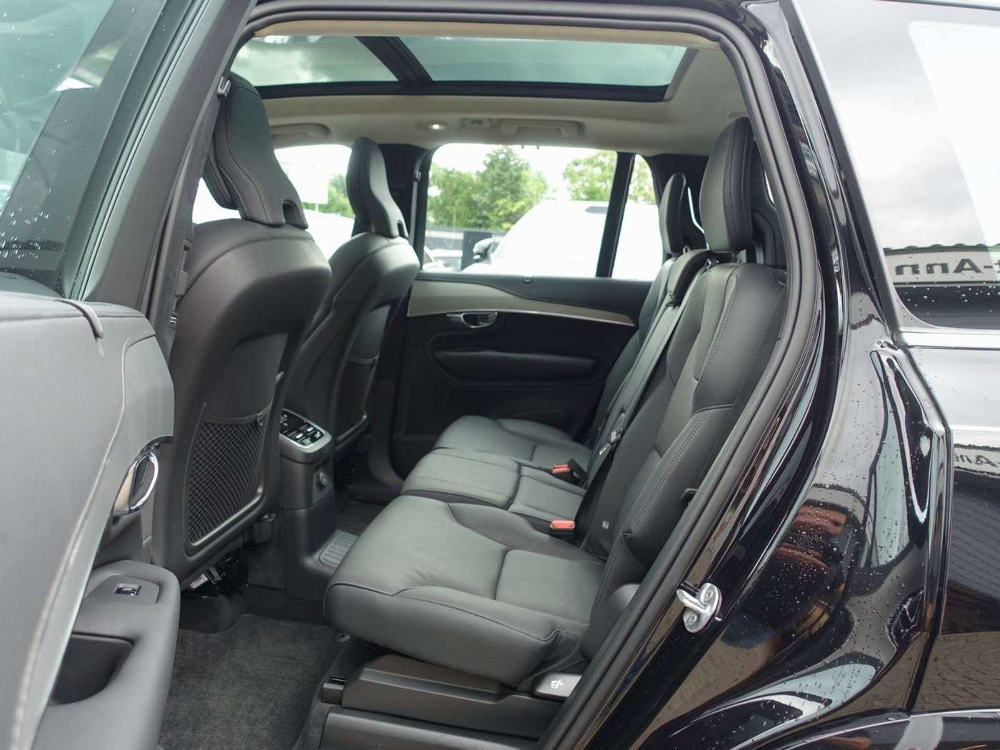 Volvo  Ultra T8 AWD/Pano/Memory/H&K/Kamera/HeadUP
