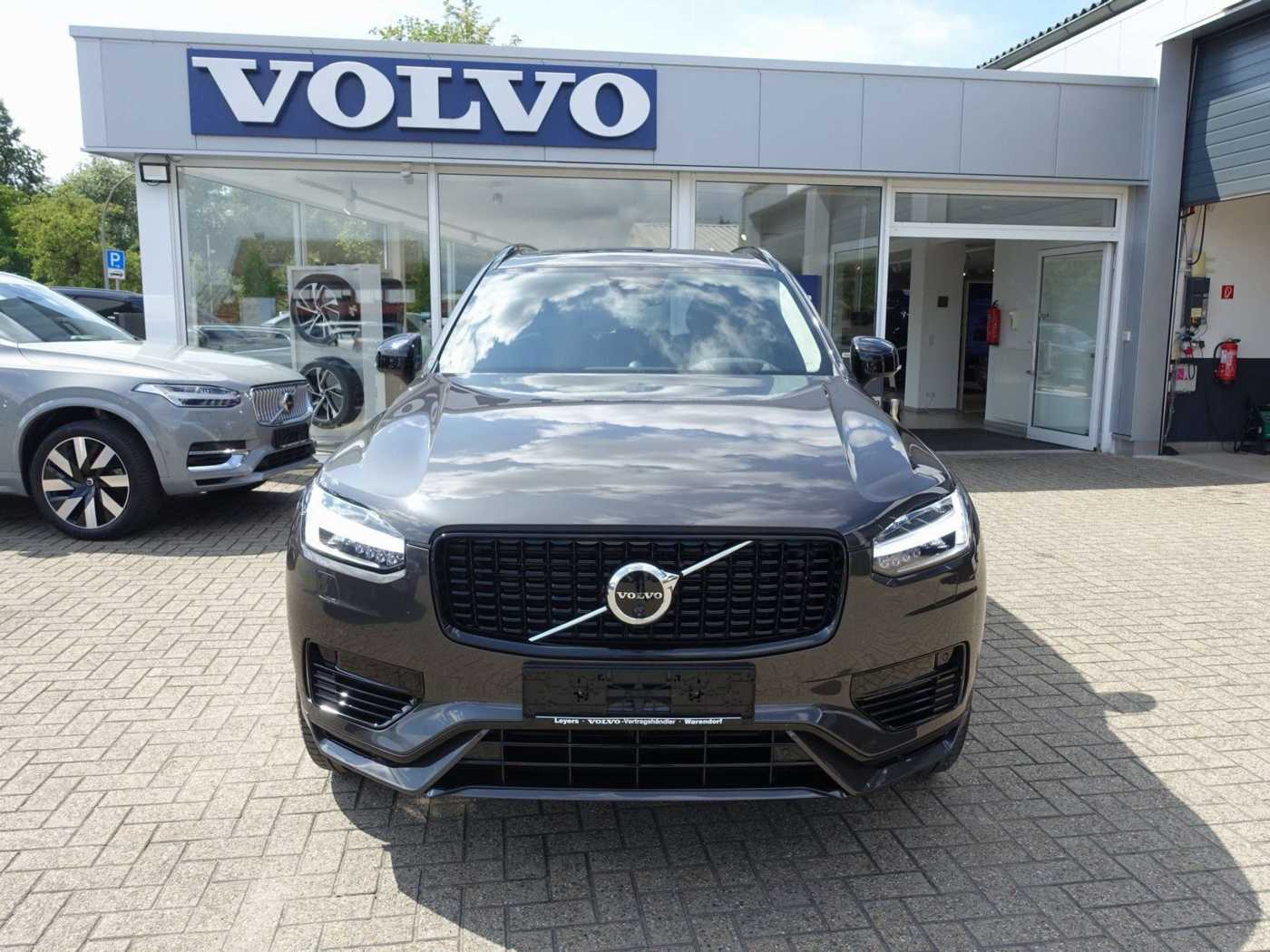 Volvo  Ultra Dark T8 AWD/360°/HeadUP//B&W/Massage