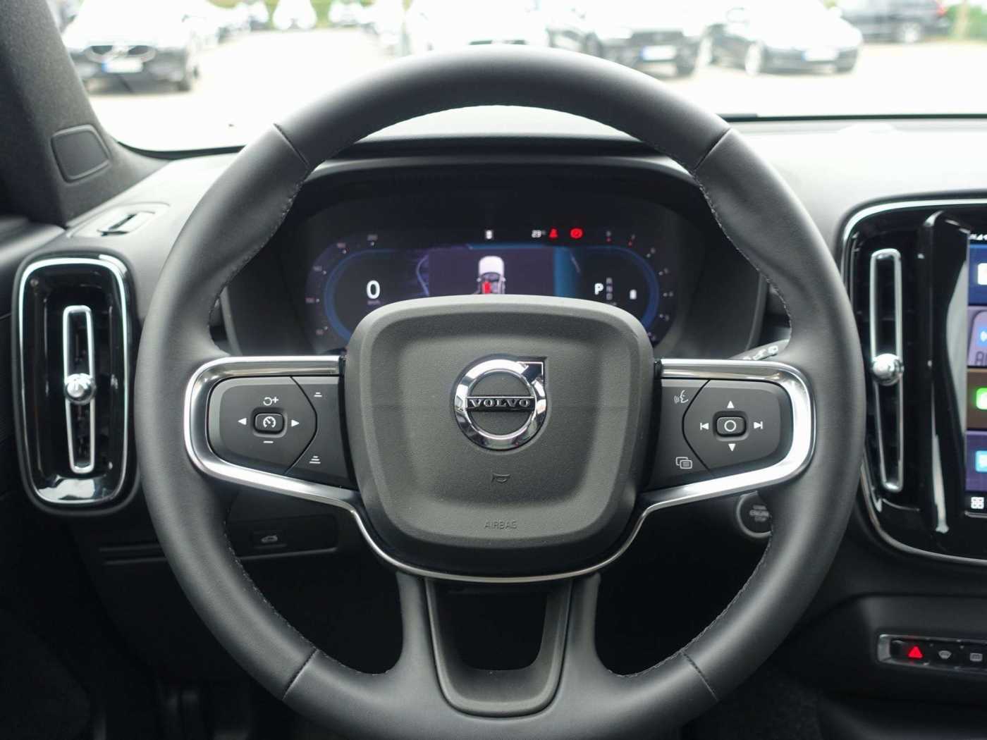 Volvo  Core B3 Mild-Hybrid/Kamera/Pilot/Memory/LED