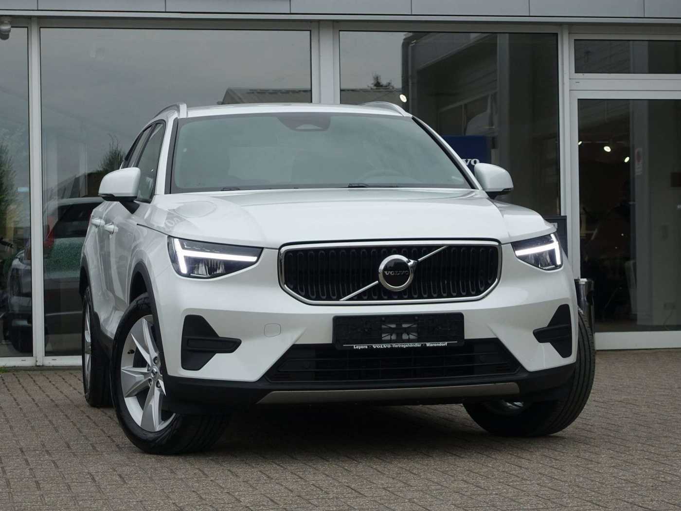 Volvo  Core B3 Mild-Hybrid/Kamera/Pilot/Memory/LED